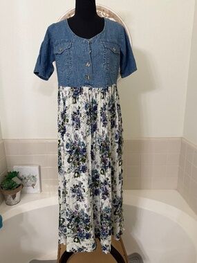 Vintage Bila Dress